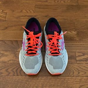 Brooks Launch 6 Women’s running shoe size 7.5